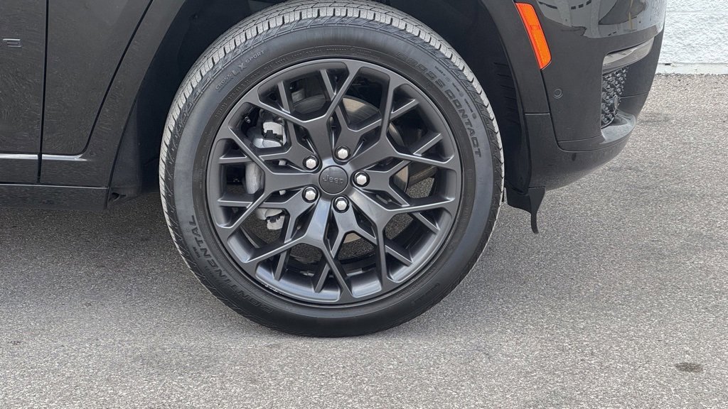 Used 2024 Jeep Grand Cherokee L Summit image 4