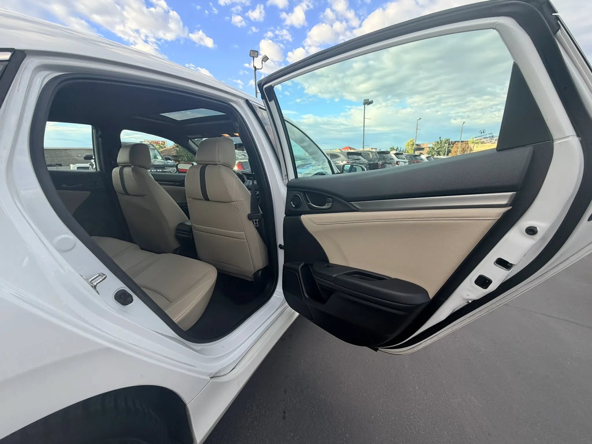 Used 2020 Honda Civic EX-L image 22