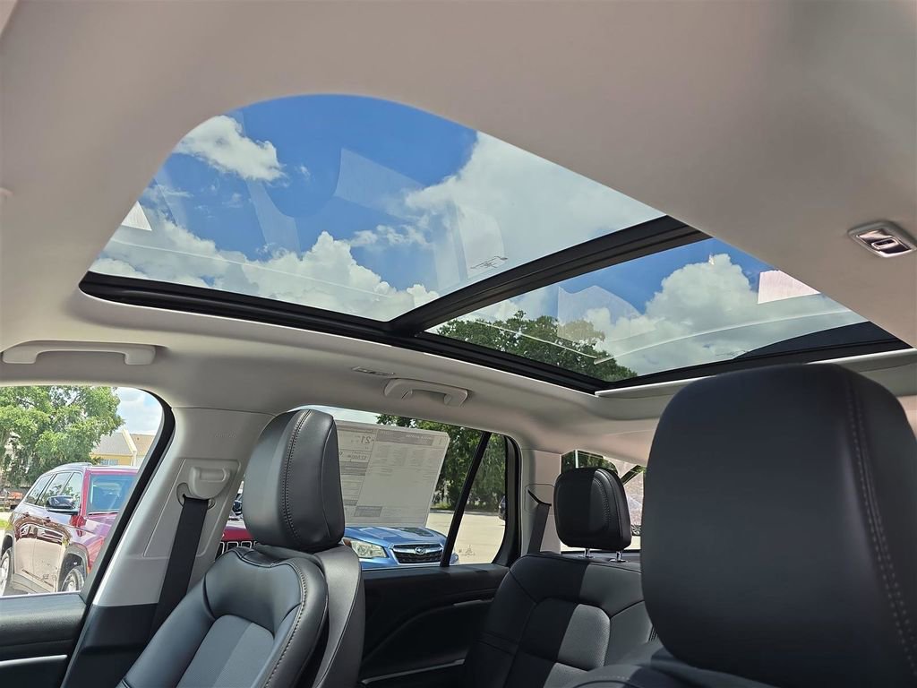 New 2025 Lincoln Aviator 2WD w/ Equipment Group 101A image 27