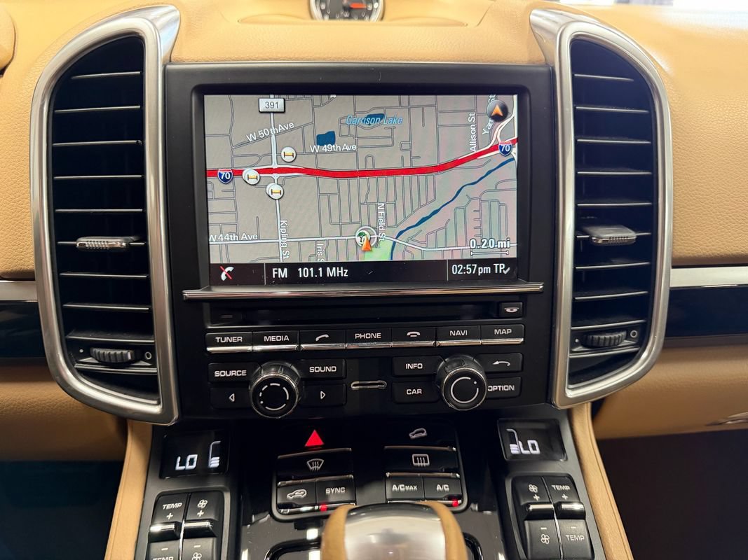 Used 2014 Porsche Cayenne Diesel AWD/4WD image 9