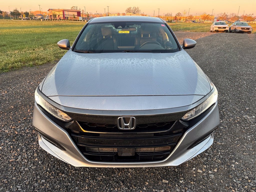 Used 2018 Honda Accord Sport image 2