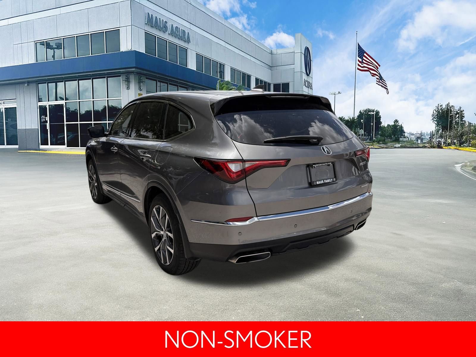 Used 2024 Acura MDX SH-AWD w/ Technology Package image 6