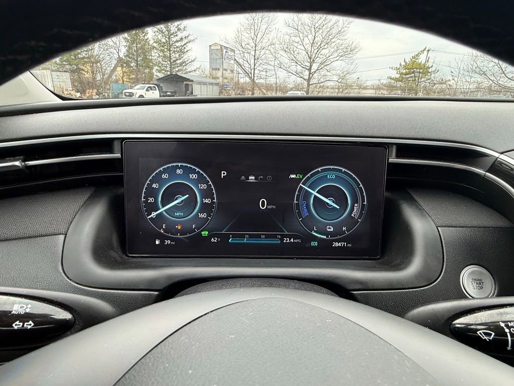 Used 2024 Hyundai Tucson Limited AWD/4WD image 19