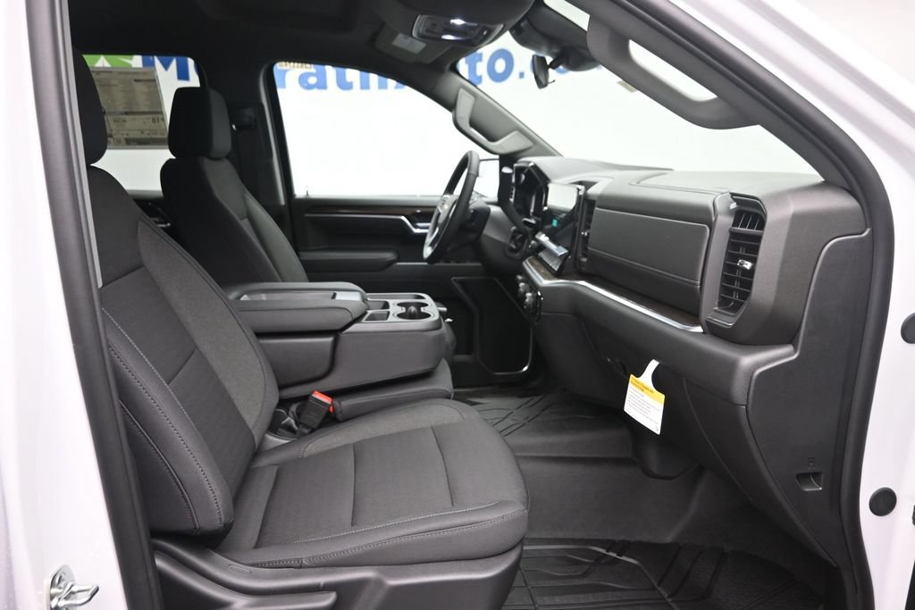 New 2026 Chevrolet Silverado 1500 LT w/ All Star Edition Plus AWD/4WD image 9