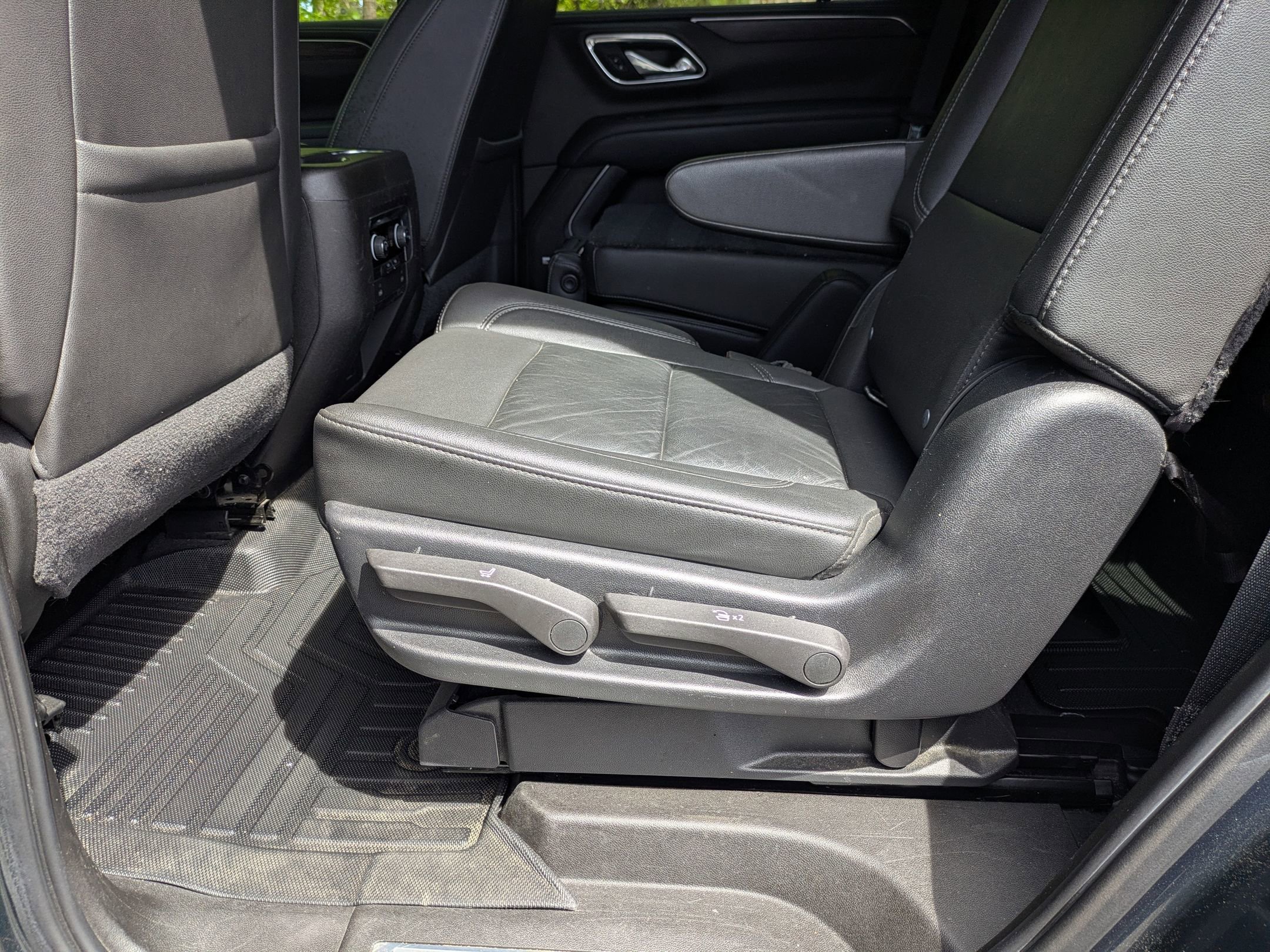 Used 2021 Chevrolet Tahoe LT AWD/4WD image 27