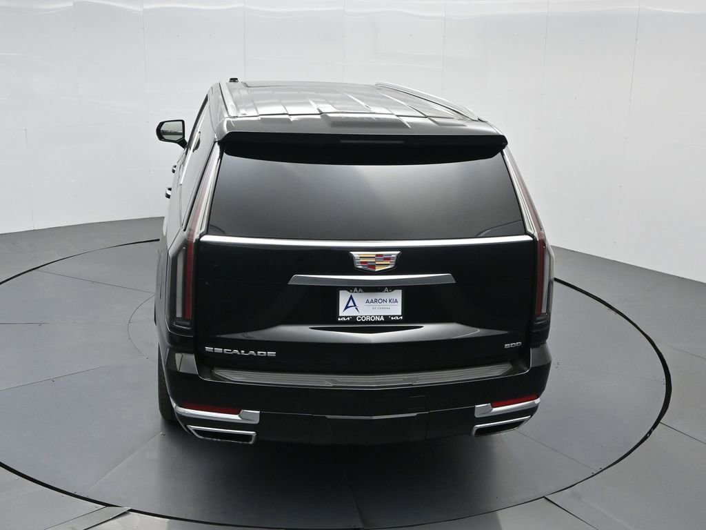 Used 2025 Cadillac Escalade ESV Premium Luxury image 33