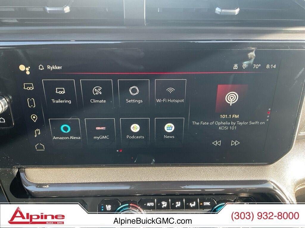Certified 2024 GMC Sierra 1500 AT4 w/ Technology Package AWD/4WD image 18