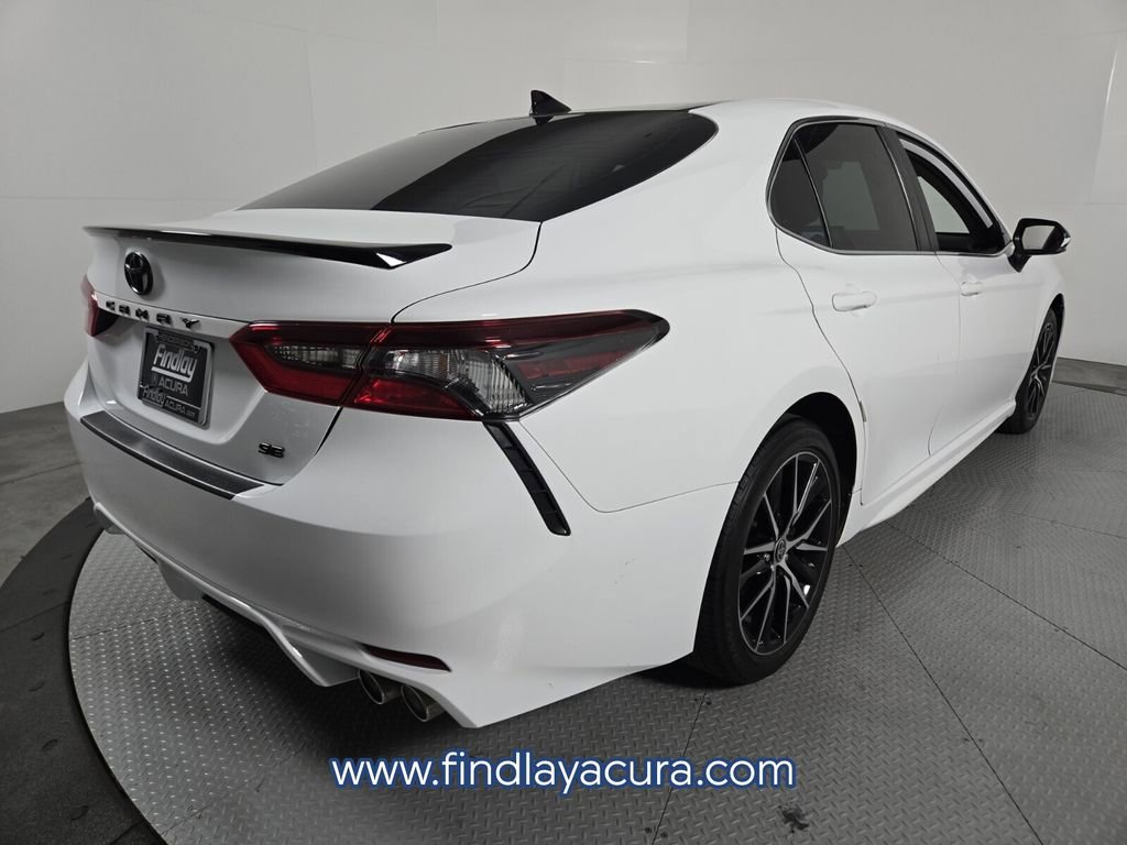 Used 2024 Toyota Camry SE FWD image 7