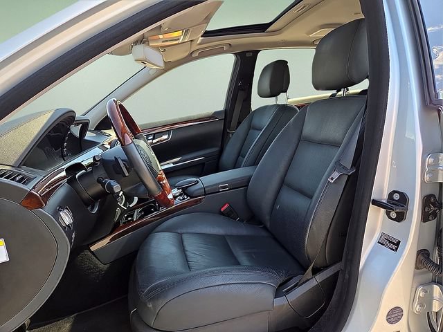 Used 2010 Mercedes-Benz S 550 image 17
