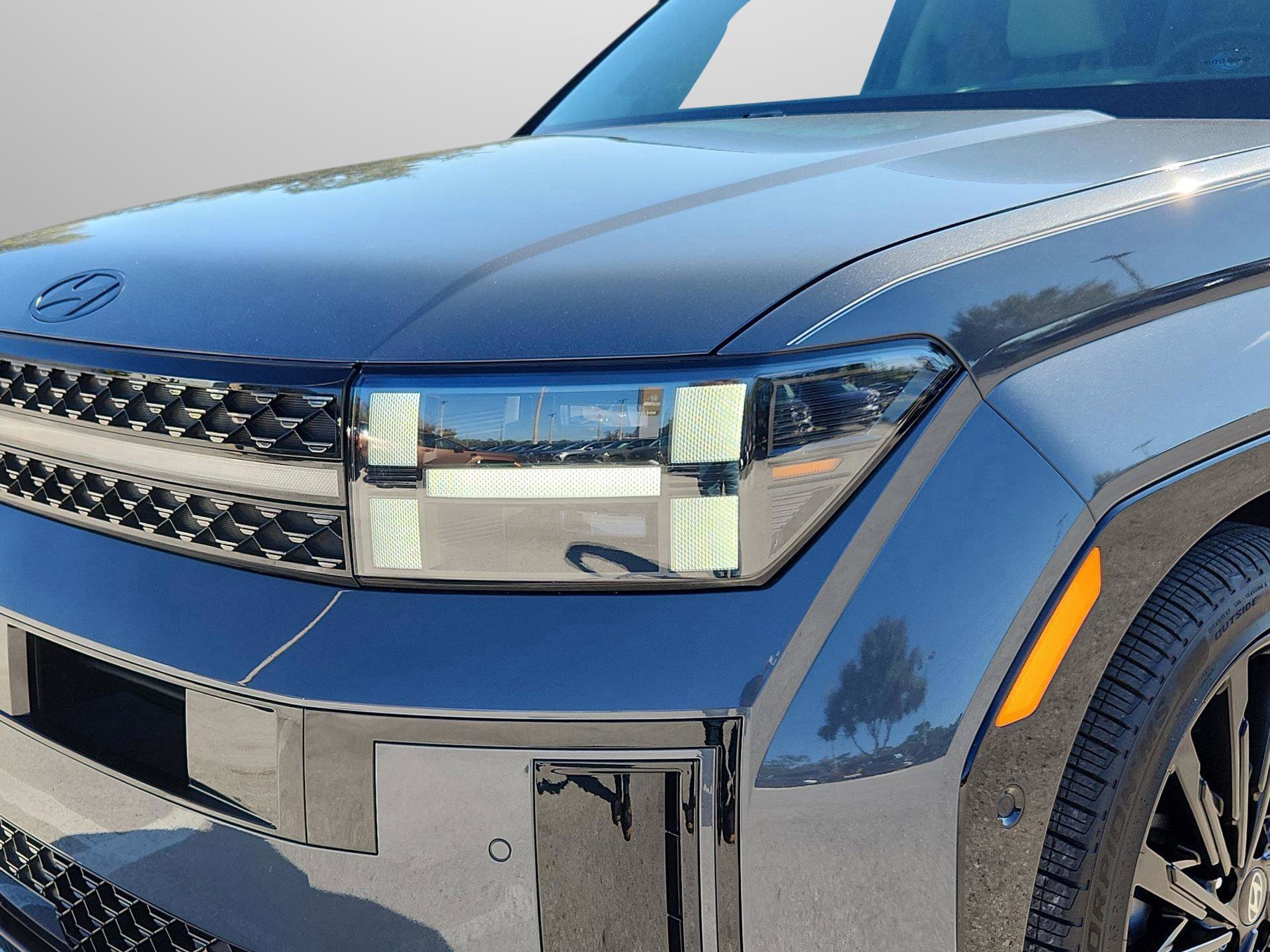 Used 2025 Hyundai Santa Fe Calligraphy image 6