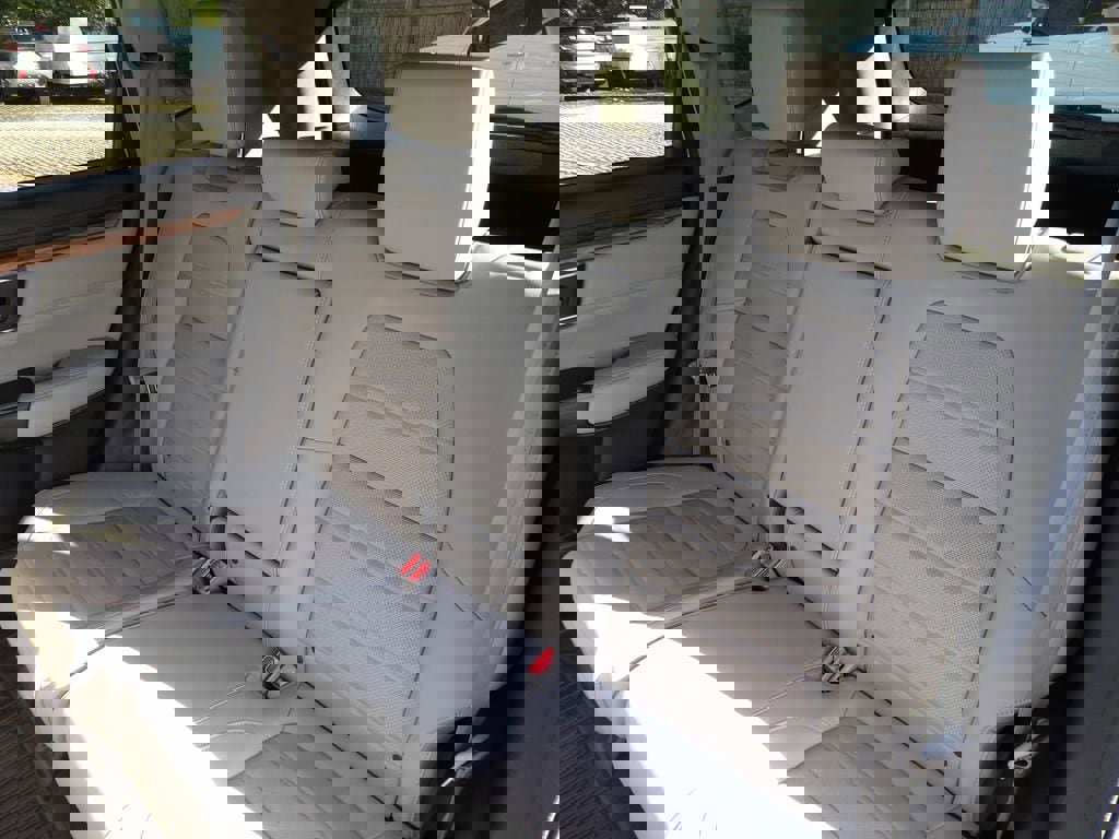 Used 2020 Honda CR-V Touring image 24