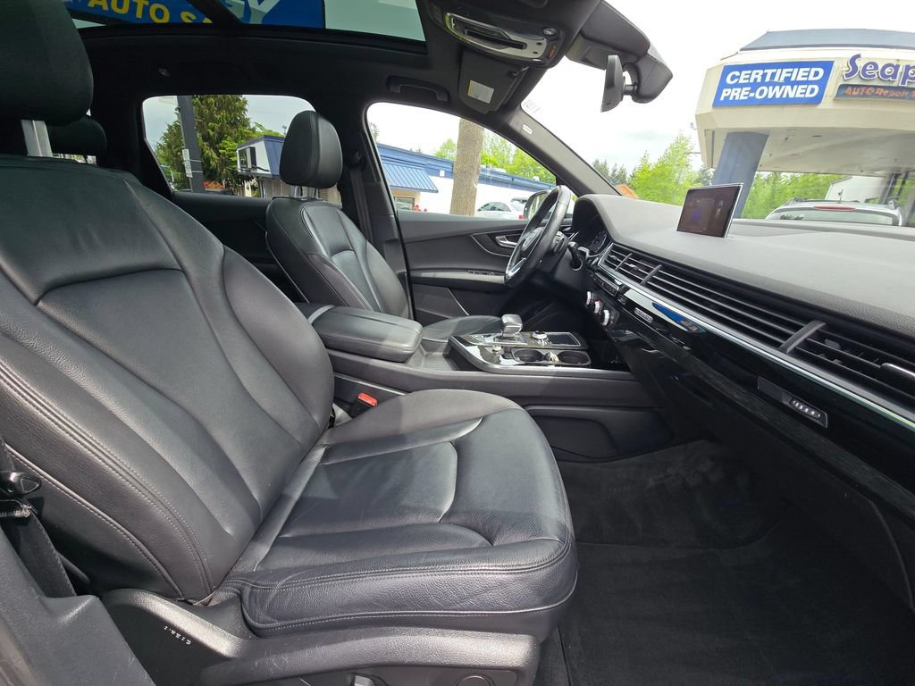 Used 2019 Audi Q7 3.0T Premium AWD/4WD image 15