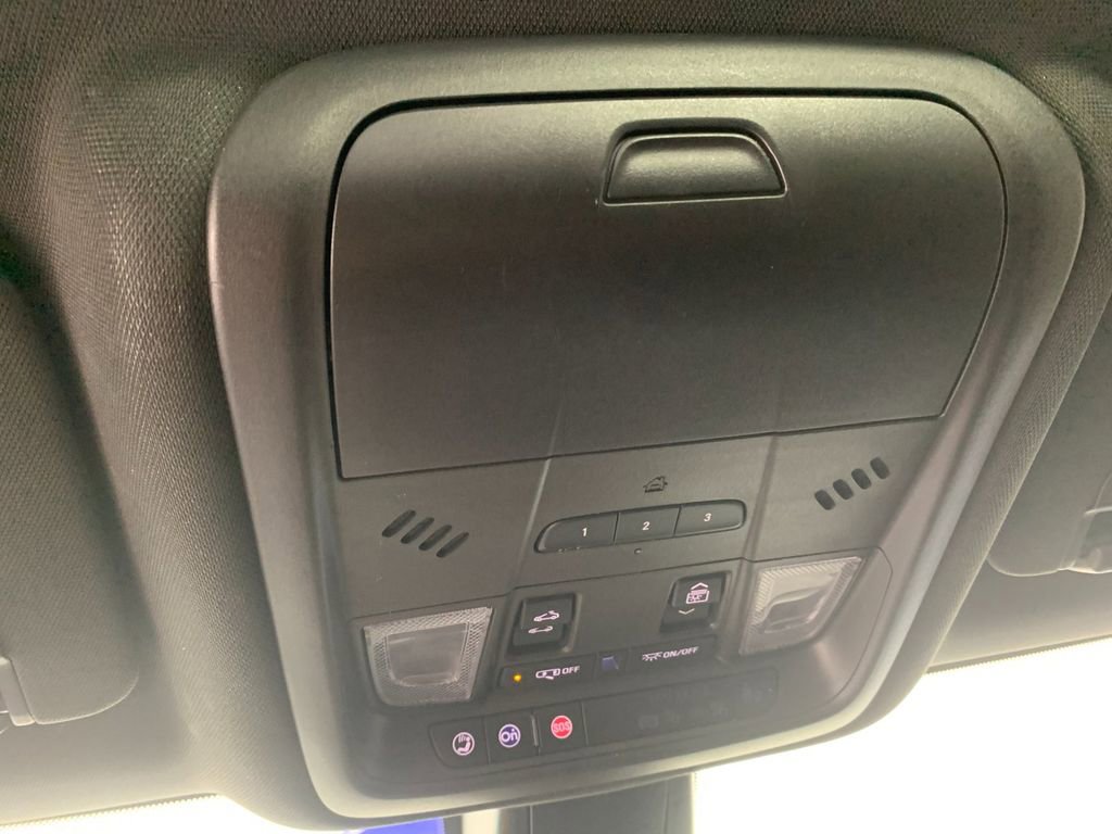 Used 2022 Chevrolet Blazer RS w/ Enhanced Convenience Package AWD/4WD image 29
