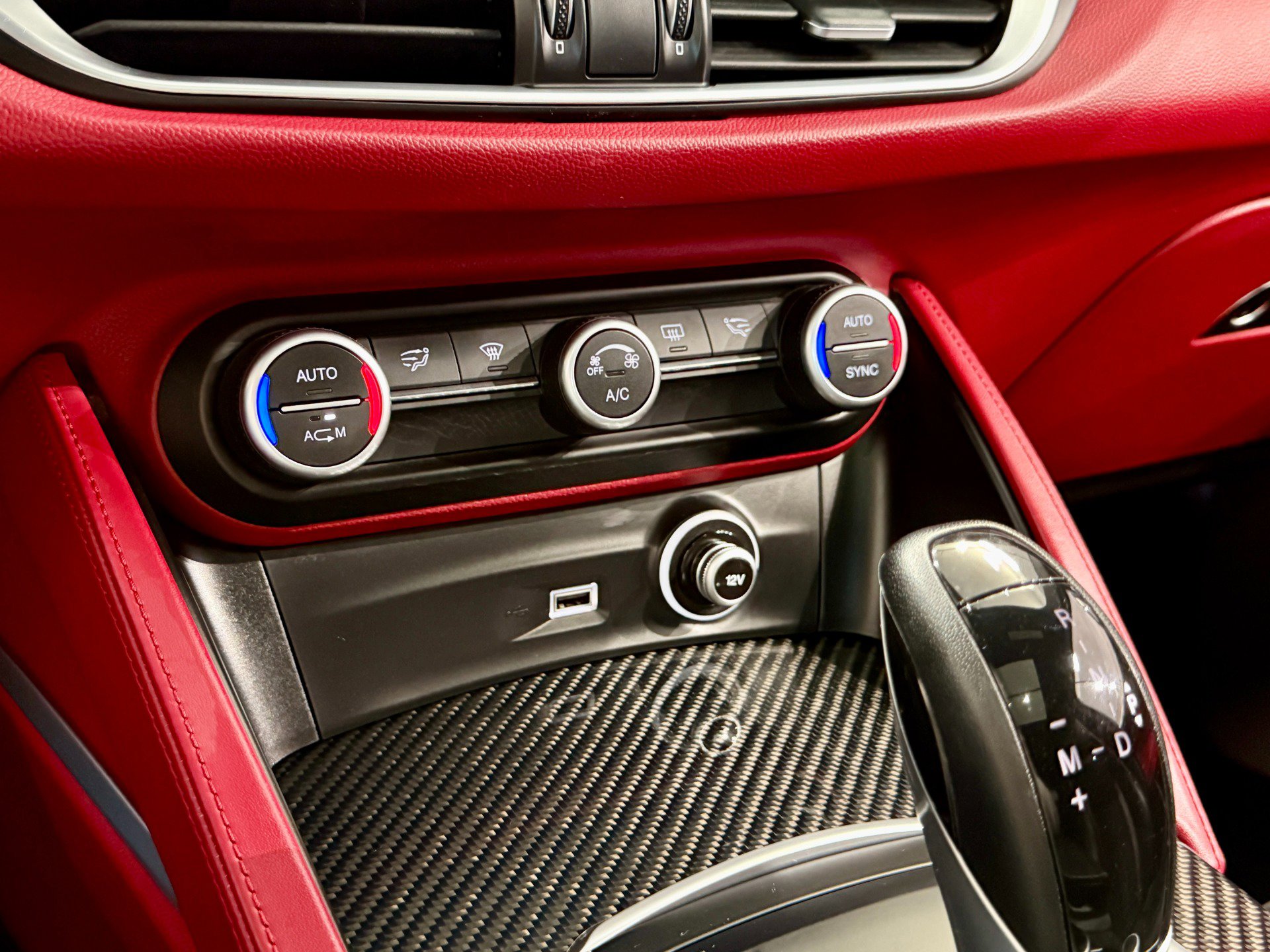 Used 2018 Alfa Romeo Stelvio Quadrifoglio w/ Driver Assist Dynamic Package AWD/4WD image 54