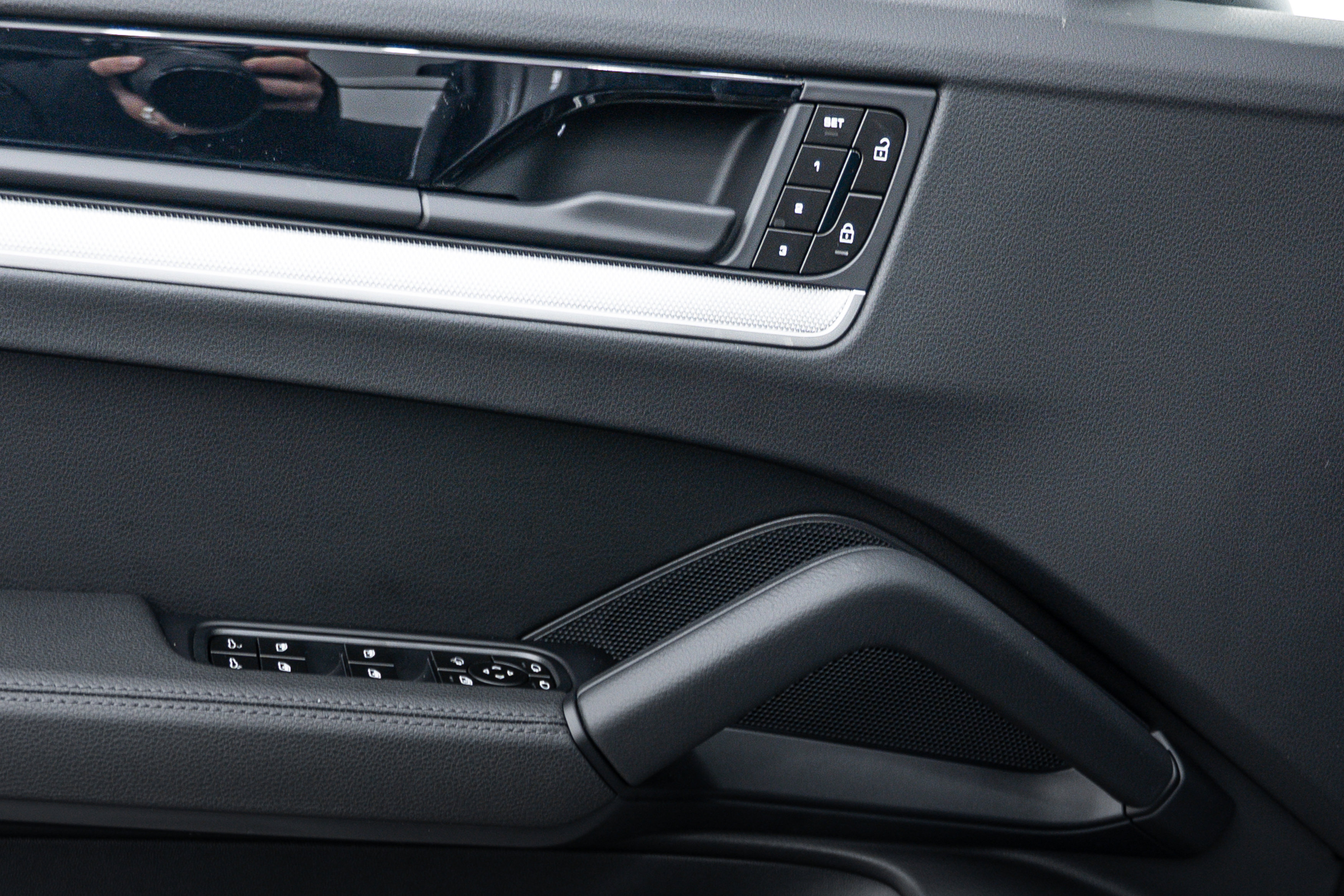 New 2026 Porsche Cayenne image 19