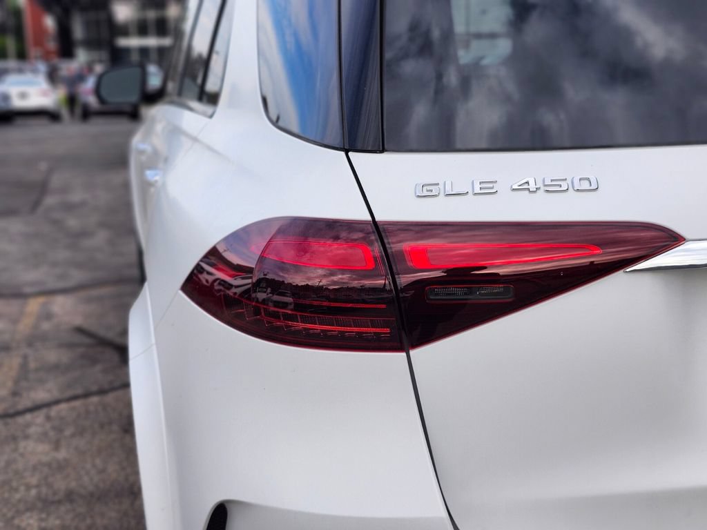 New 2026 Mercedes-Benz GLE 450 4MATIC image 9