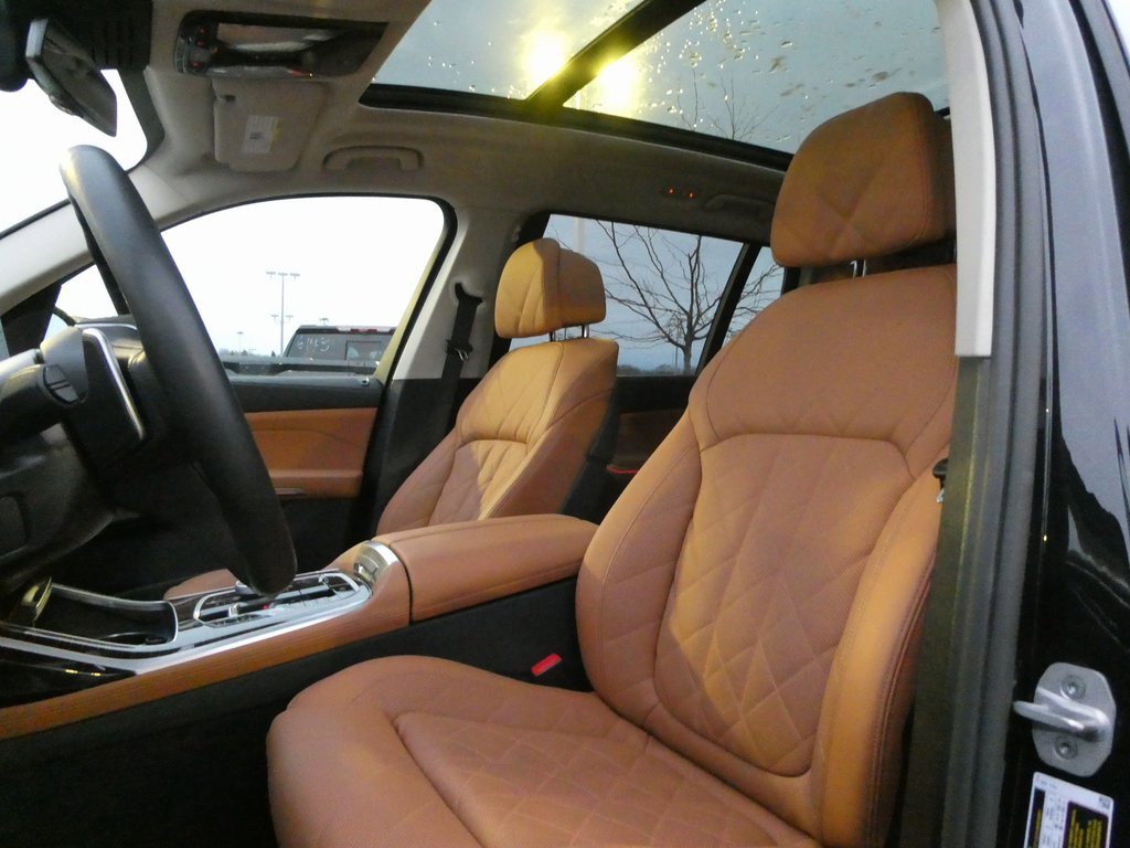 Used 2026 BMW X7 xDrive40i image 43