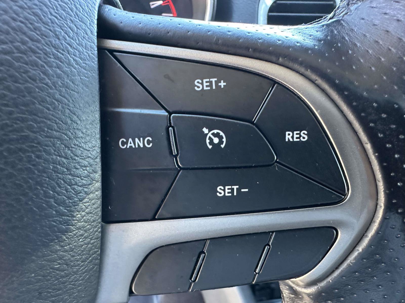 Used 2019 Dodge Durango SXT AWD/4WD image 18