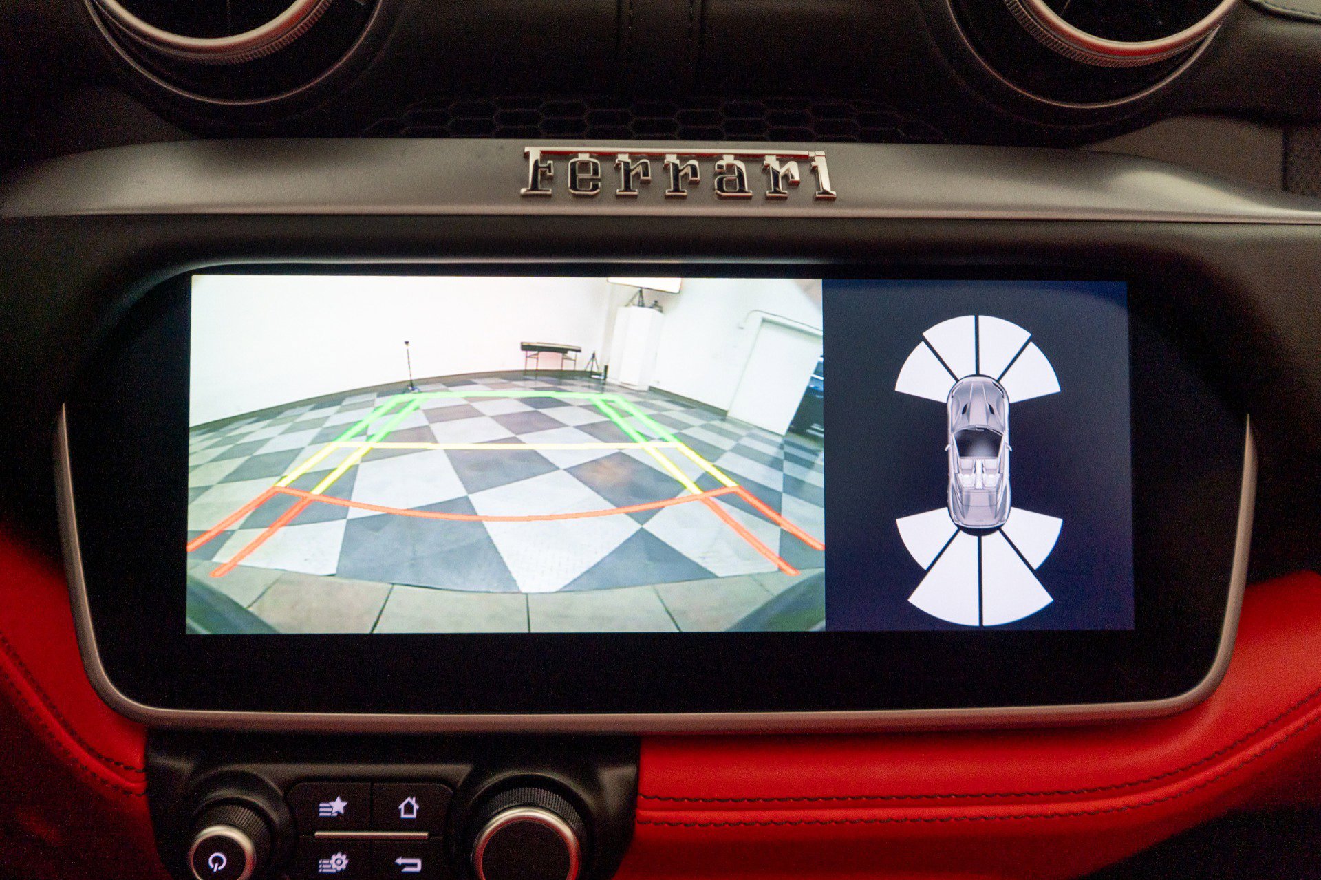 Used 2020 Ferrari Portofino image 35