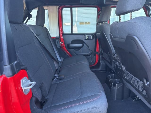 Used 2024 Jeep Wrangler Unlimited Rubicon AWD/4WD image 17