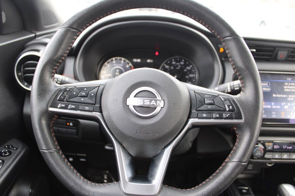 Used 2023 Nissan Kicks SR w/ SR Premium Package image 28
