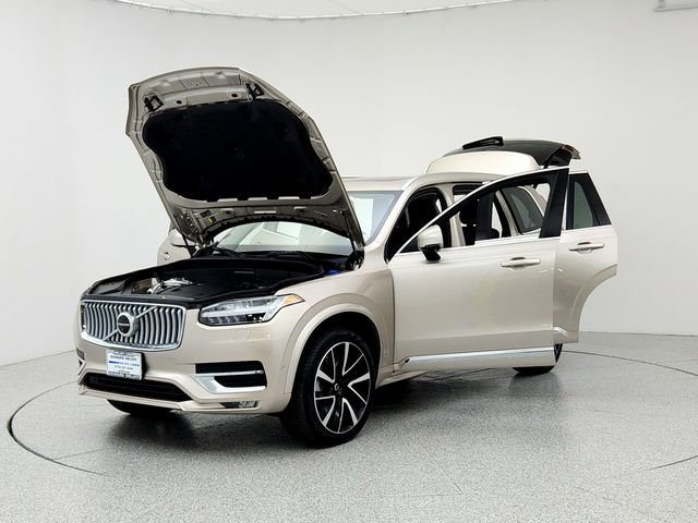 New 2025 Volvo XC90 B6 Plus w/ Protection Package Premier image 9