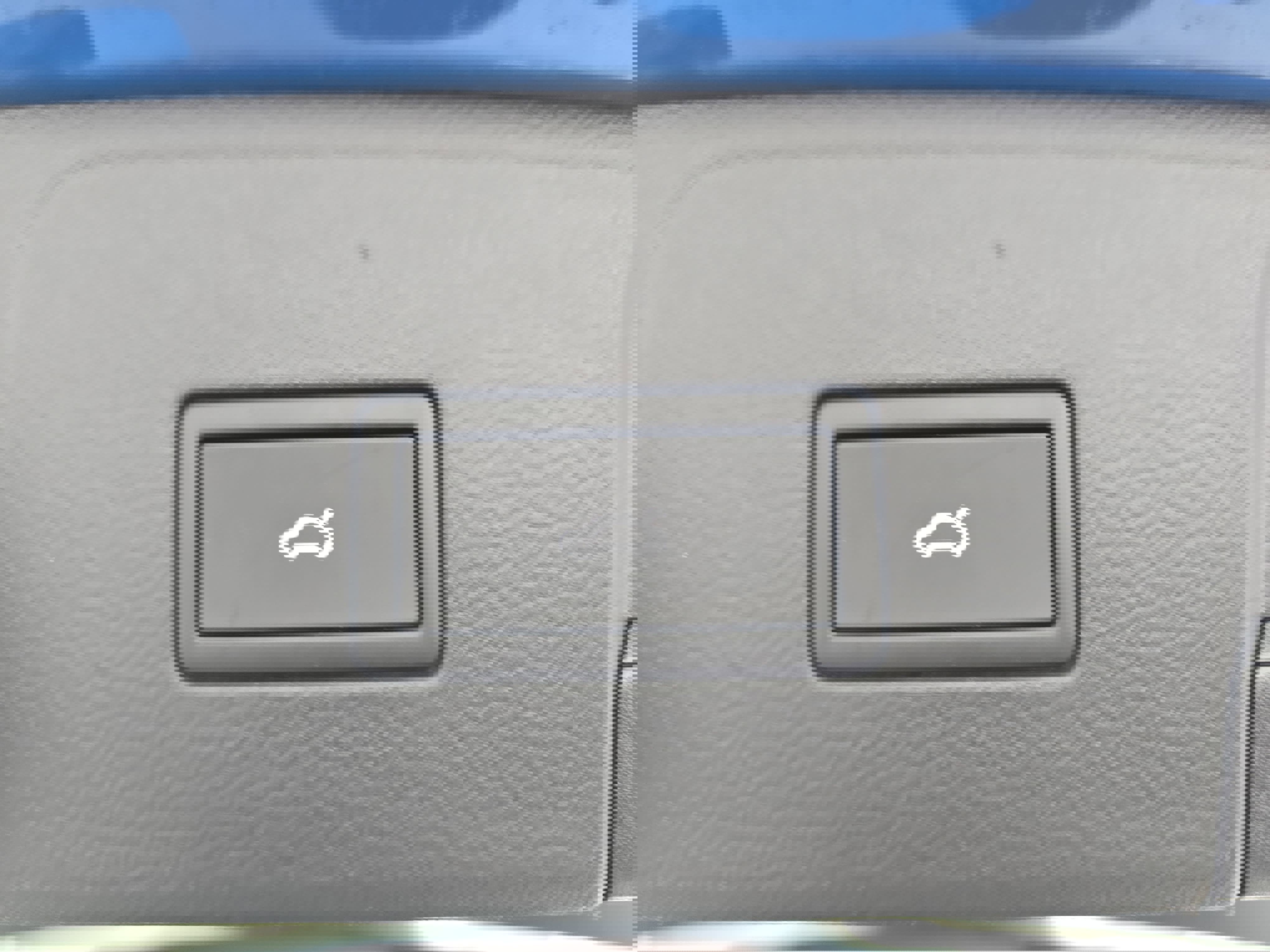 Certified 2025 Volkswagen Atlas SEL Premium R-Line image 14