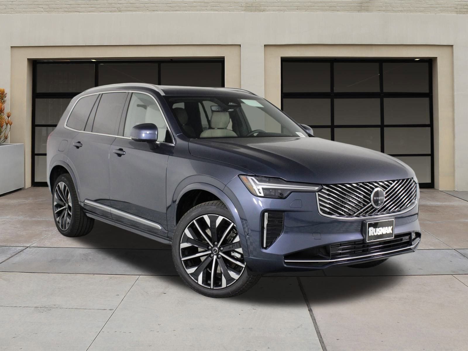 New 2026 Volvo XC90 T8 Plus w/ Protection Package Premier image 19