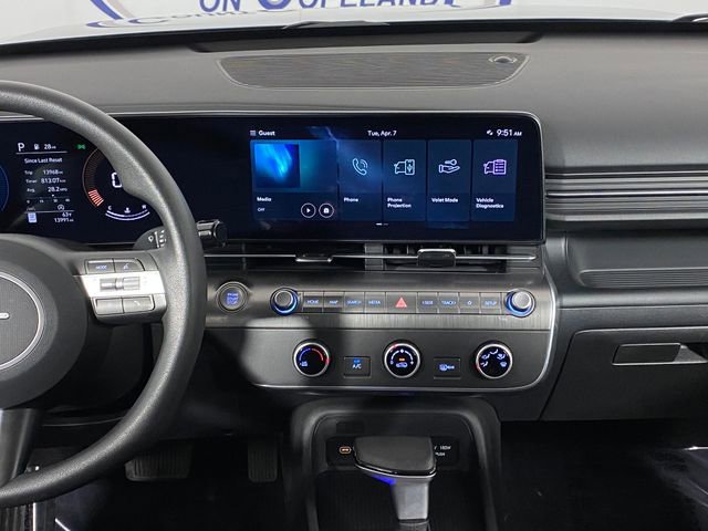 Used 2024 Hyundai Kona SE image 18