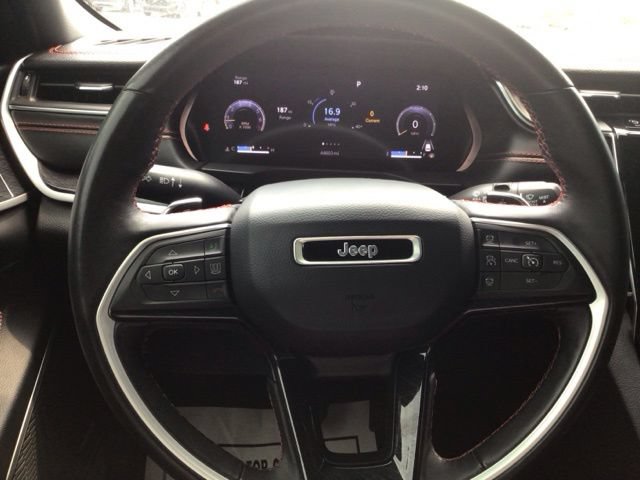 Used 2022 Jeep Grand Cherokee Trailhawk AWD/4WD image 11