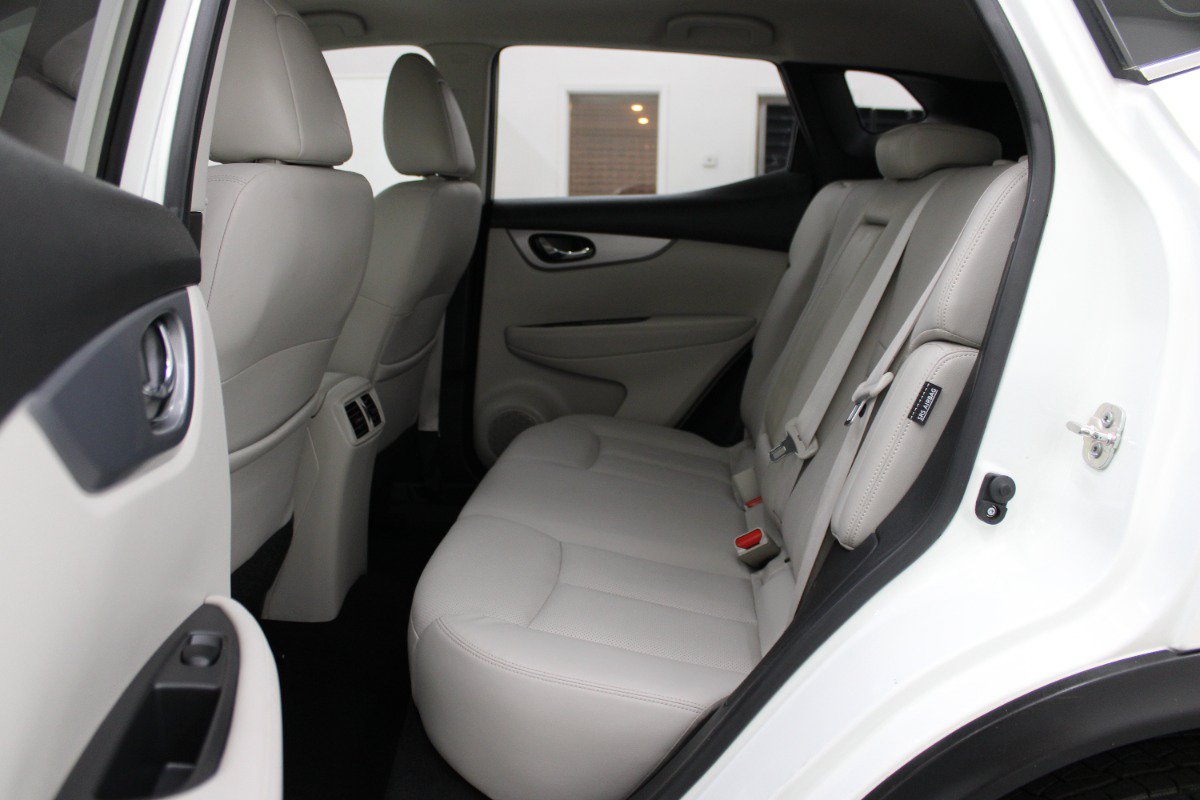 Used 2020 Nissan Rogue Sport SL FWD image 8