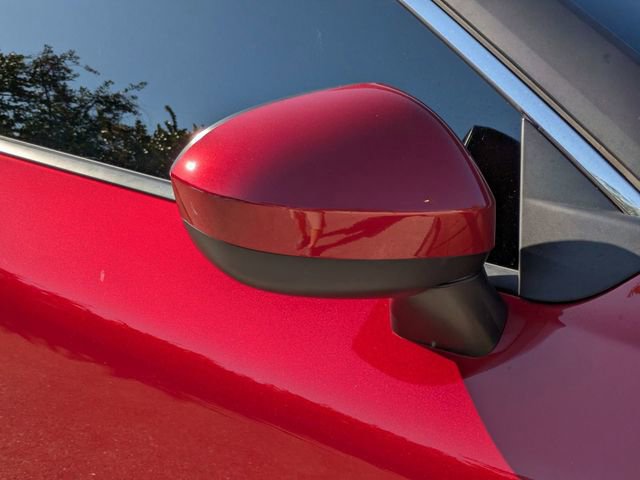 Used 2023 Nissan Rogue SV image 12