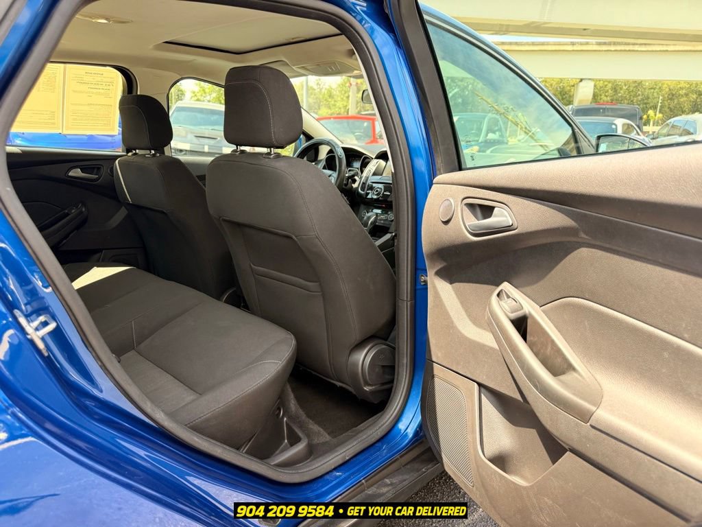 Used 2018 Ford Focus SEL FWD image 32