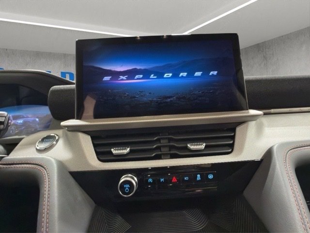 New 2026 Ford Explorer Active image 14