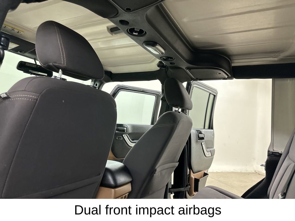 Used 2017 Jeep Wrangler Unlimited Sahara w/ Connectivity Group image 25