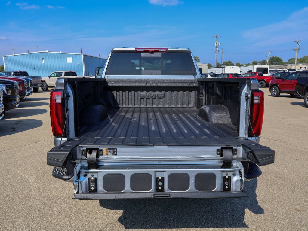 New 2026 GMC Sierra 3500 Denali w/ Denali Reserve Package AWD/4WD image 5