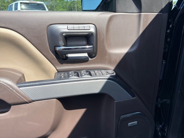Used 2018 Chevrolet Silverado 1500 LTZ Z71 w/ LTZ Plus Package AWD/4WD image 18