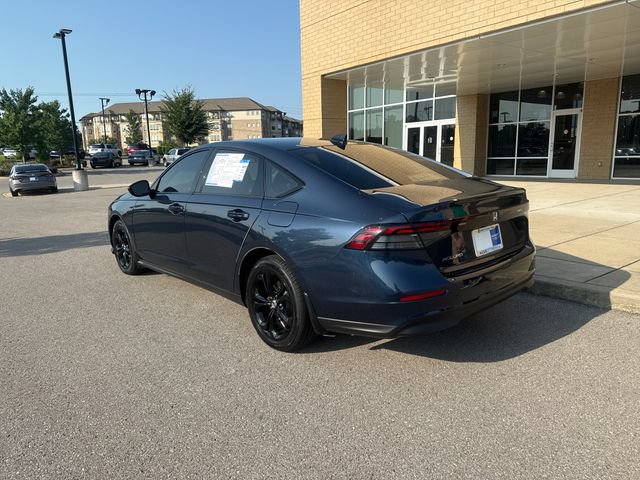 Used 2025 Honda Accord SE image 2