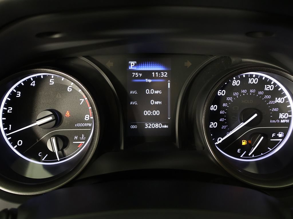 Used 2022 Toyota Camry SE FWD image 34