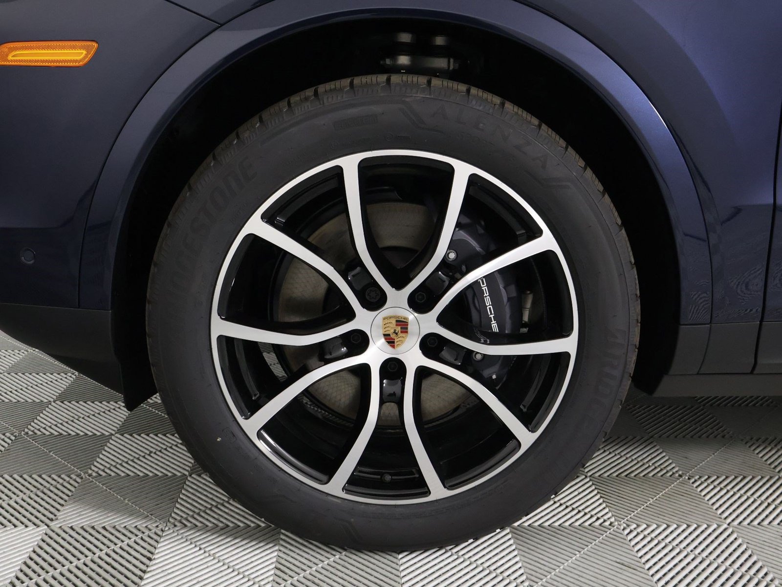 New 2026 Porsche Cayenne AWD/4WD image 17