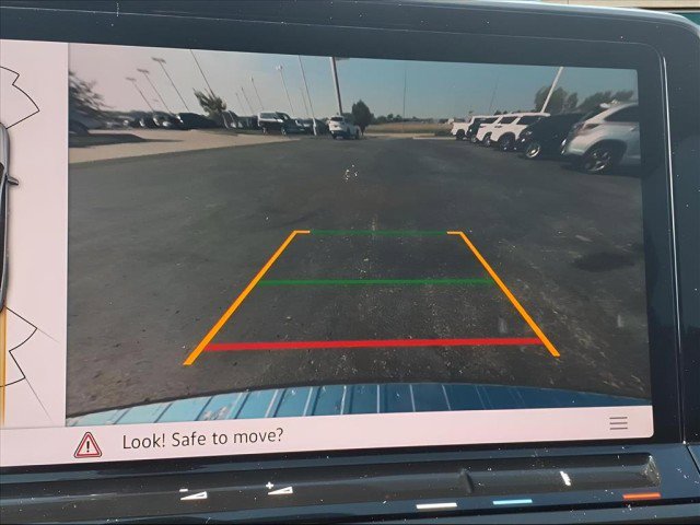 New 2026 Volkswagen Atlas SE image 13