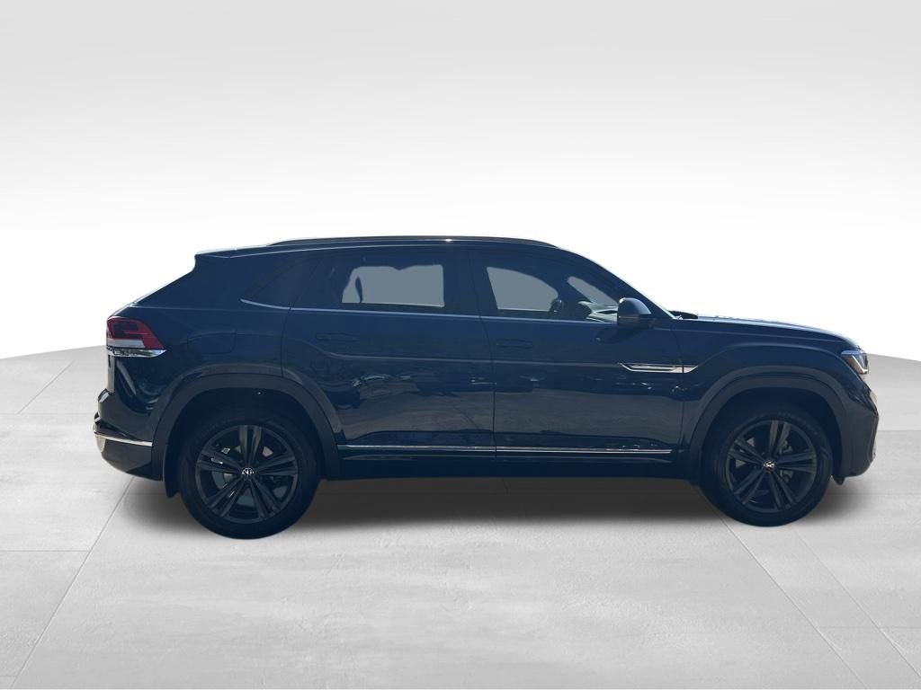 Used 2021 Volkswagen Atlas Cross Sport SE w/ V6 Towing Package FWD image 6