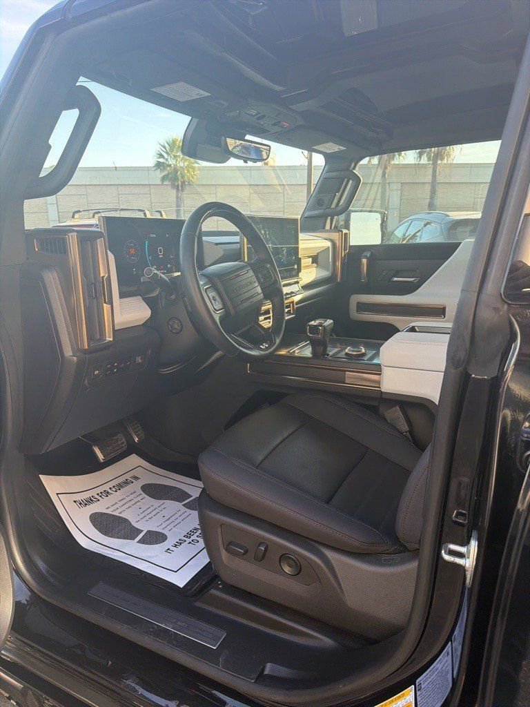 Used 2025 GMC Hummer EV 2X w/ LPO, Sport Package image 4