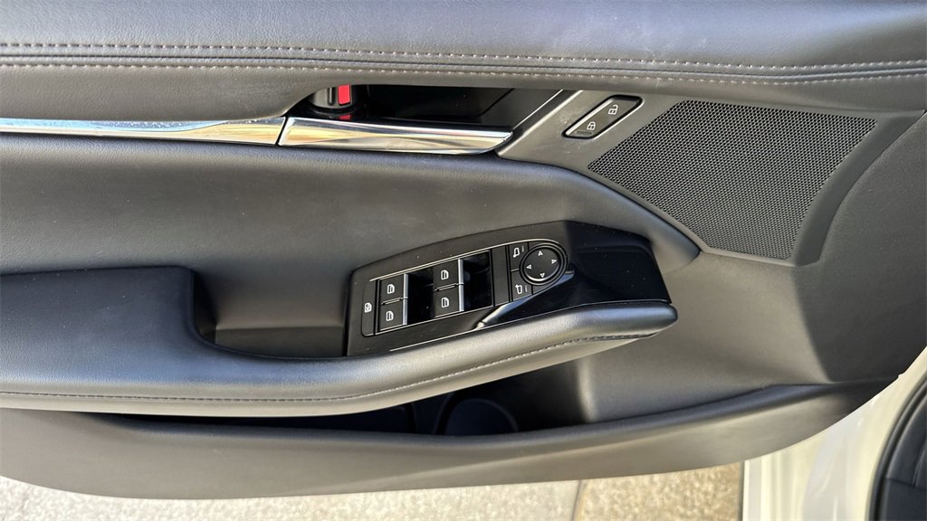 Used 2023 MAZDA MAZDA3 s image 40