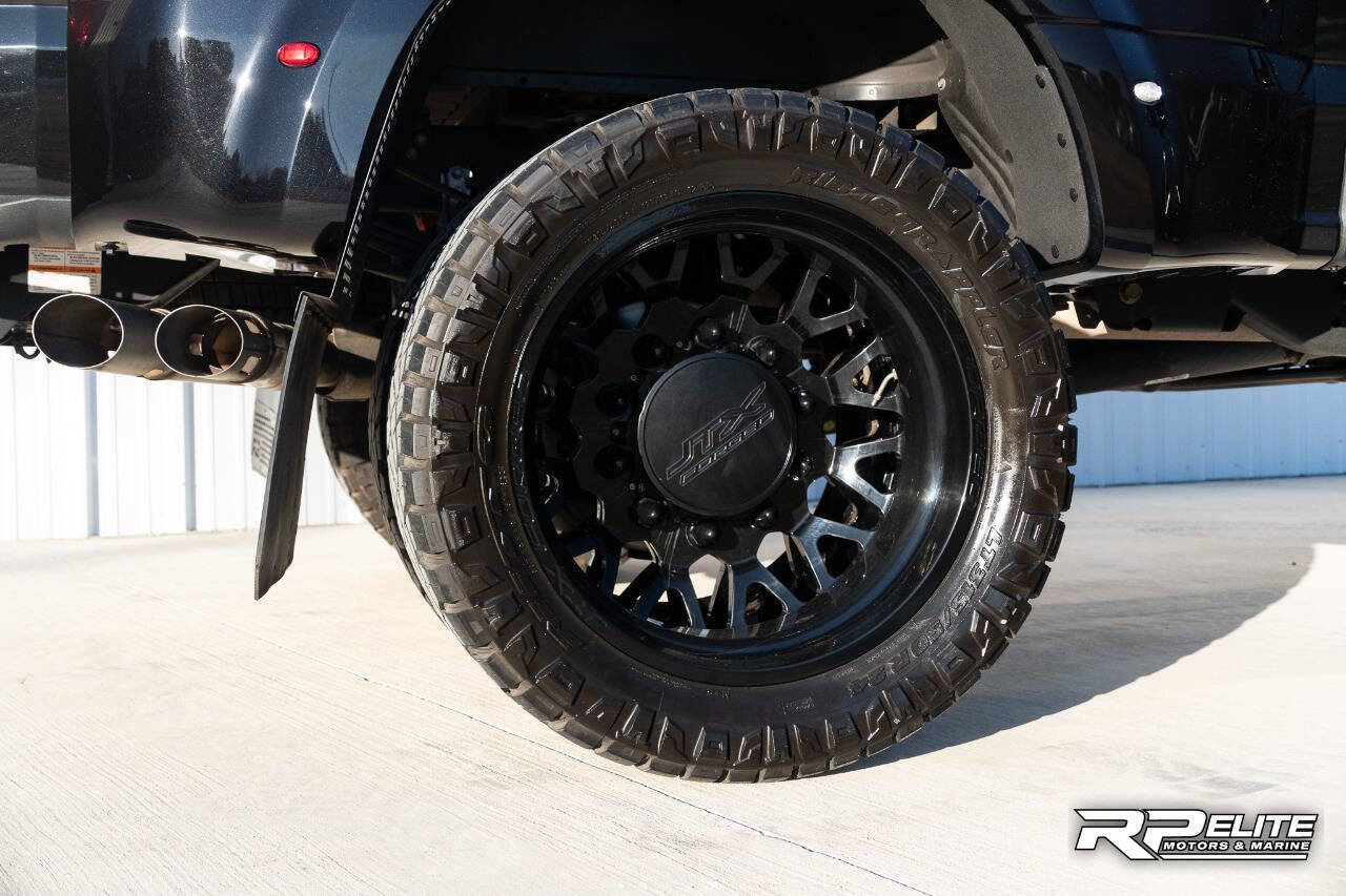 Used 2023 Ford F450 Lariat w/ FX4 Off-Road Package image 36