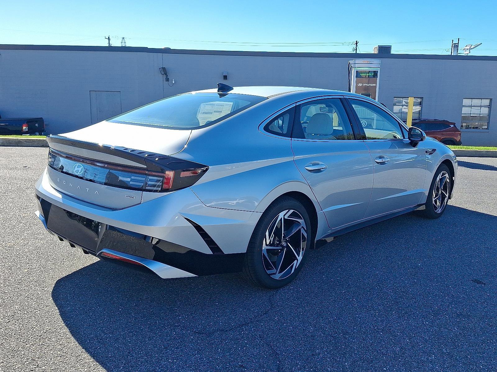 New 2026 Hyundai Sonata SEL image 3