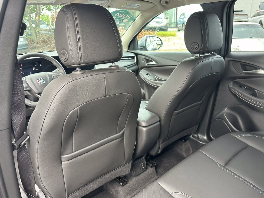 Used 2024 Buick Encore GX Sport Touring FWD image 25