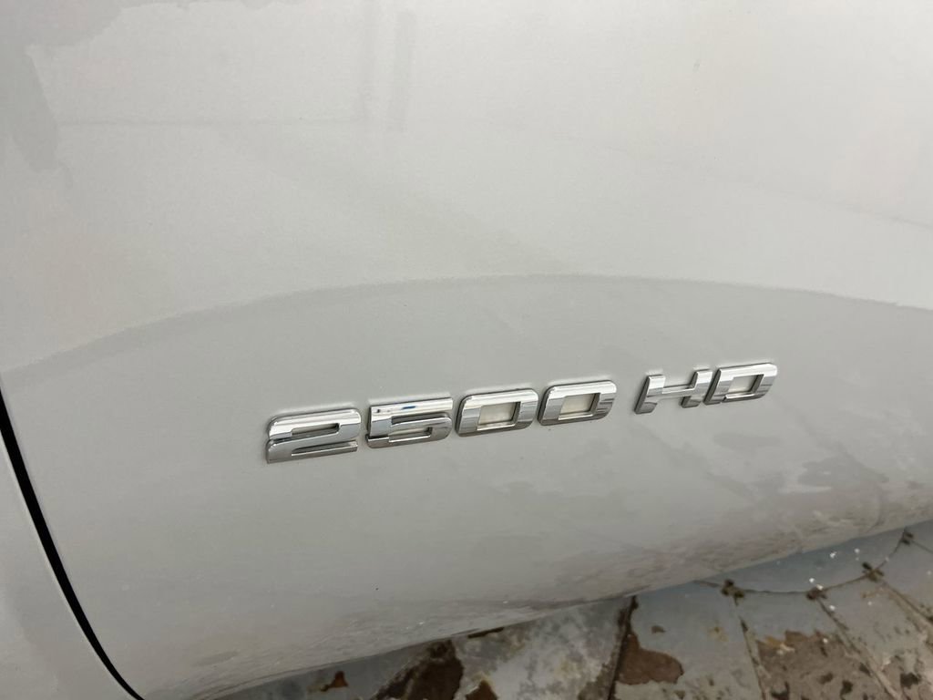 Used 2011 Chevrolet Silverado 2500 LTZ w/ LTZ Plus Package AWD/4WD image 24