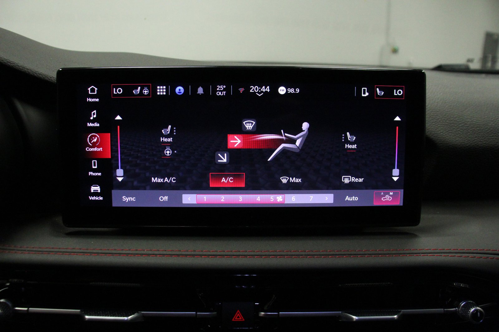 New 2024 Dodge Hornet GT w/ GT Blacktop Package image 23