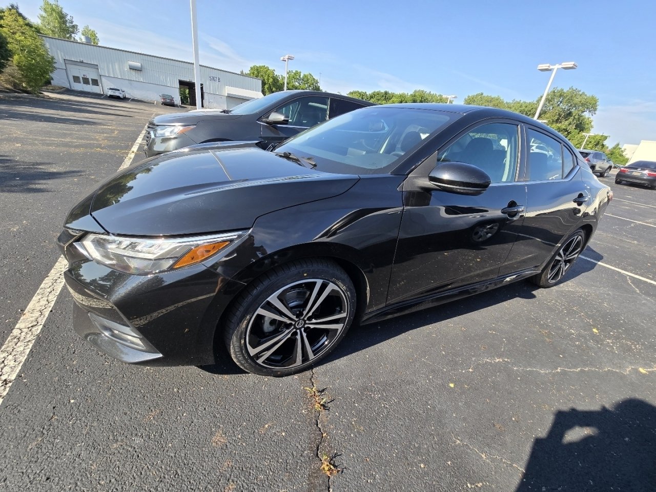 Used 2023 Nissan Sentra SR w/ Trunk Package FWD image 4